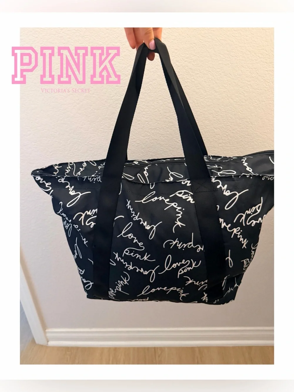 🆕 NWOT Victoria’s Secret Black Love PINK Zipper Tote Bag